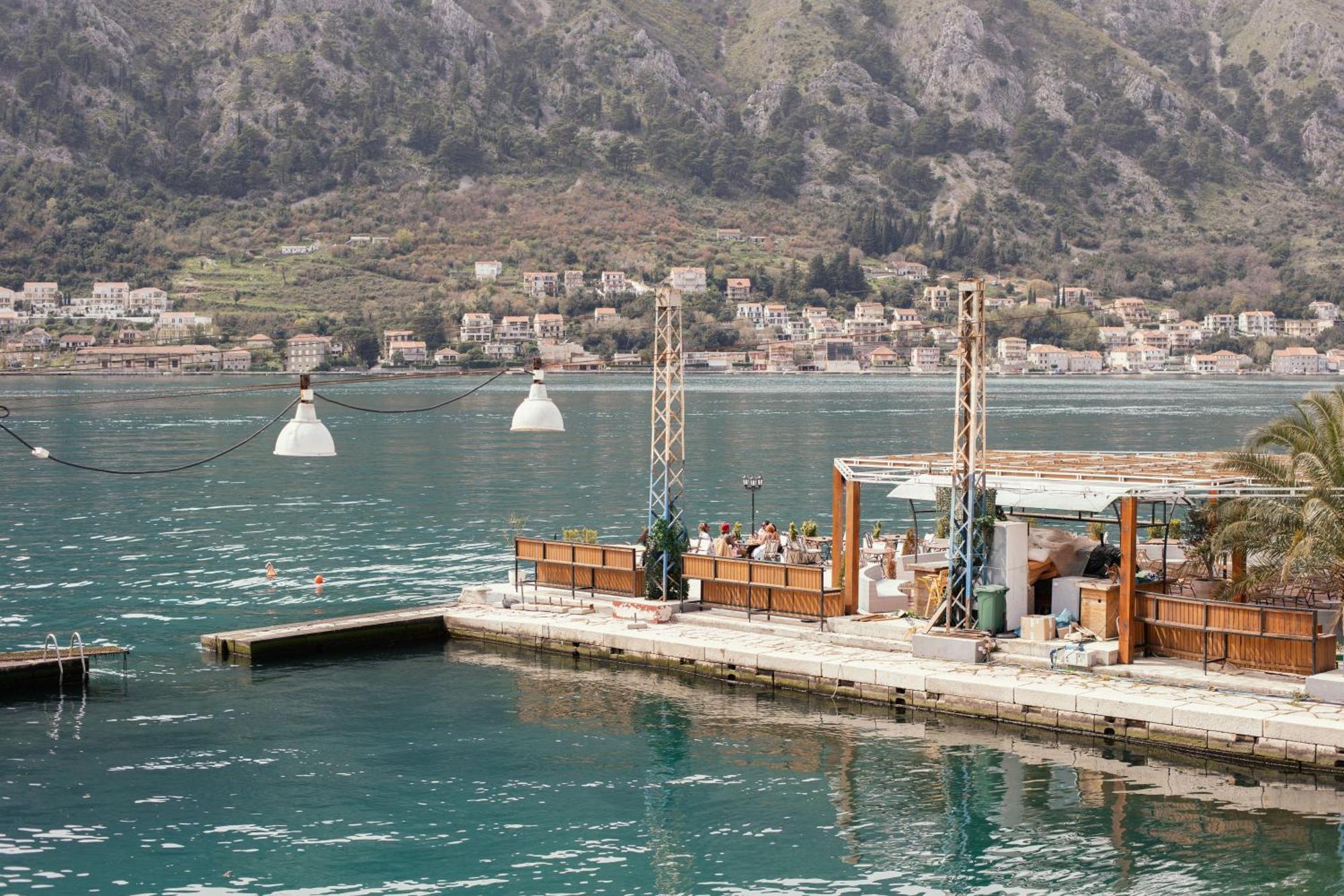Step To Kotor Bay Guesthouse Exterior foto