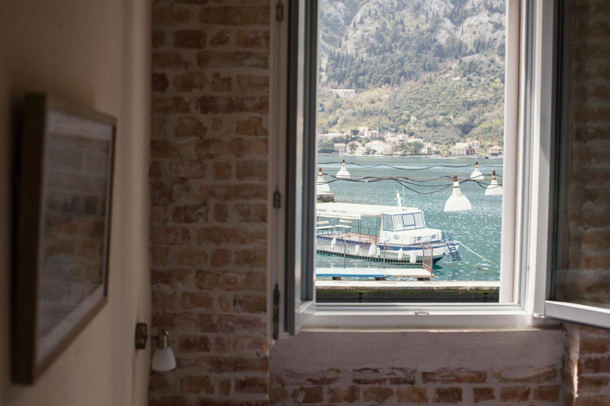 Step To Kotor Bay Guesthouse Exterior foto